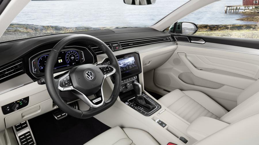 Интерьер Volkswagen Passat Alltrack (B8) 2019 года  (WW) (фото 8 из 67)